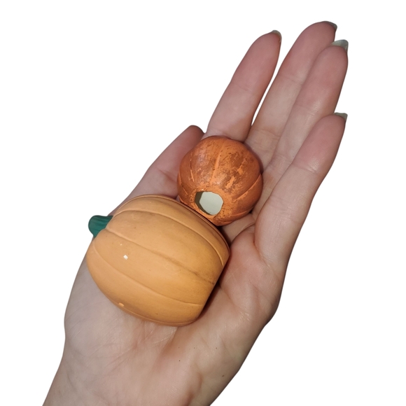 Vintage Mini Pumpkin Figurines - Picture 3 of 3